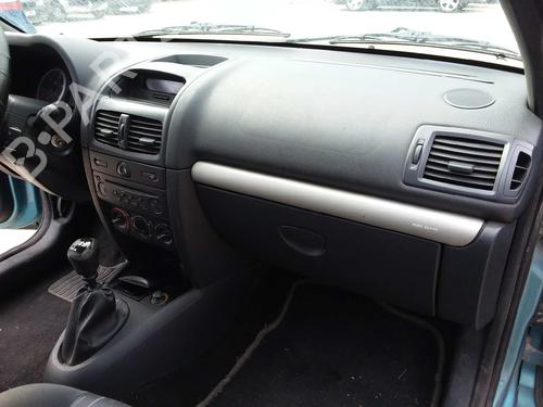 Faro Antiniebla delantero derecho RENAULT CLIO II (BB_, CB_) 1.5 dCi (B/CB03) | BP6058920C31 