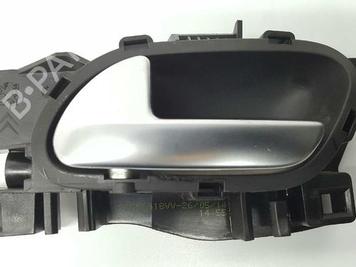 Used Rear left interior door handle PEUGEOT 208 I (CA_, CC_) 1.4 HDi (68 hp) 3284551