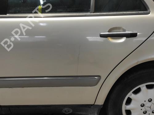 Left rear door MERCEDES-BENZ E-CLASS (W210) E 290 Turbo-D (210.017) | BP15800684C4