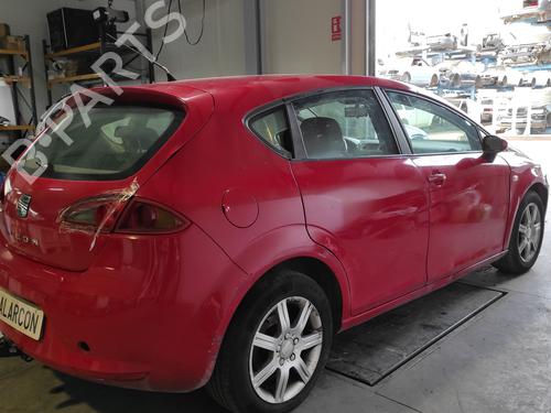 Venstre bak utvendig håndtak SEAT LEON (1P1) 1.9 TDI | BP26726220C130 