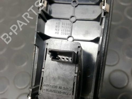 Right front window switch BMW 1 (E87)  | BP2755509I26