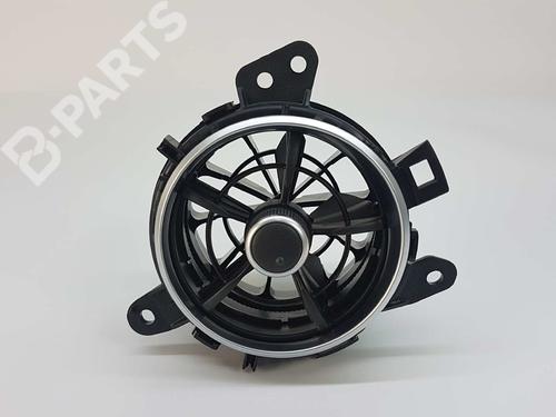 Grille d'aération TOYOTA AURIS (_E18_) 1.8 Hybrid (ZWE186_, ZWE186R) (136 hp) 11639971