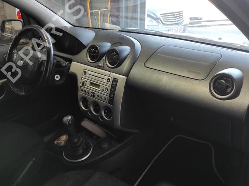Brugte FORD FIESTA V (JH_, JD_) 1.4 TDCi (68 hp) 4281510