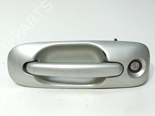 Used Front left exterior door handle CHRYSLER VOYAGER IV (RG, RS) 2.8 CRD (150 hp) 18258541