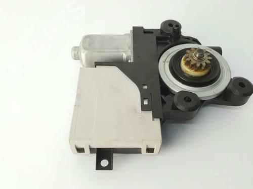Right rear window motor FORD KUGA I  | BP6804667E22