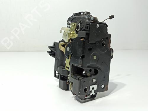 Højre fortil lås SEAT LEON (1M1) 1.9 TDI (90 hp) 24651866
