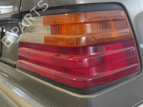 Right taillight MERCEDES-BENZ 124 Saloon (W124) 300 E-24 (124.031) | BP16662441C35 
