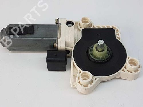 Used Right rear window motor MERCEDES-BENZ S-CLASS (W220, V220) S 320 CDI (220.025, 220.125) (204 hp) 5790617