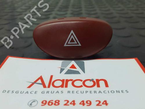 Bouton de warning PEUGEOT 206 Hatchback (2A/C) 1.4 i (75 hp) 6628122