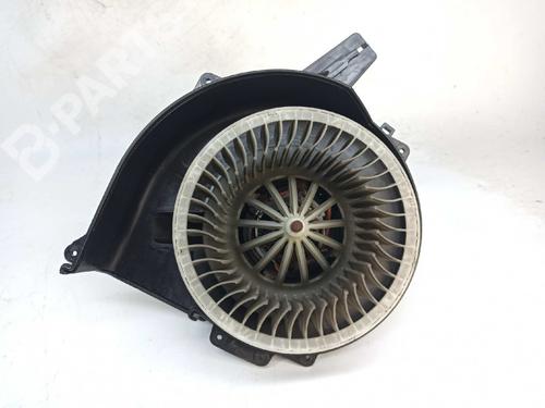 Used Heater blower motor SEAT IBIZA IV SC (6J1, 6P5) 1.2 TDI (75 hp) 8630473