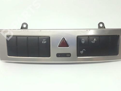 Advarselsbryter MERCEDES-BENZ C-CLASS (W203) C 270 CDI (203.016) (170 hp) 6454726