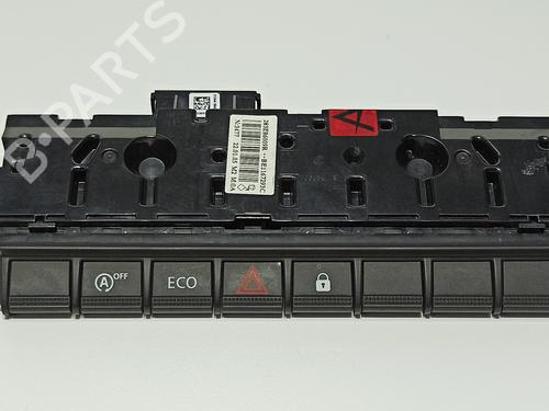 BP17980518I22 main image