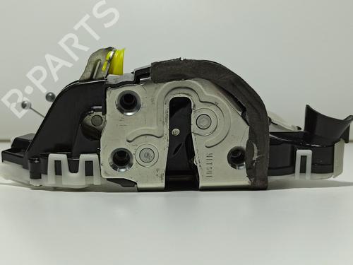 Used Front left lock TOYOTA YARIS (_P13_) 1.5 Hybrid (NHP130_, NHP130) (101 hp) 28309704