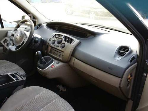 Interior roof light RENAULT GRAND SCÉNIC II (JM0/1_) 1.5 dCi (JM1E) | BP7425189I8 