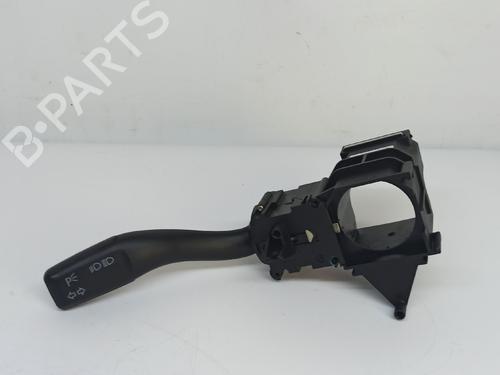 Używane Przełącznik zespolony kolumny kierowniczej AUDI A4 B6 (8E2) 1.9 TDI (130 hp) 10377723