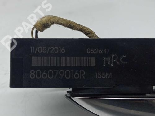 Klamka zewnętrzna drzwi przednich lewych RENAULT MEGANE IV Hatchback (B9A/M/N_) 1.6 dCi 130 (B9A4) | BP8598067C128 