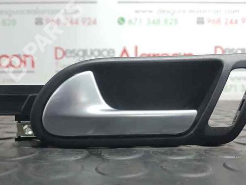 Venstre foran invendig håndtak VW GOLF V (1K1) [2003-2010]  3284374