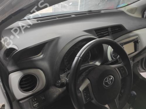 Dashboard TOYOTA YARIS (_P13_) 1.5 Hybrid (NHP130_, NHP130) | BP16662409C46