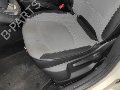 Left front seat RENAULT CAPTUR I (J5_, H5_) 1.5 dCi 90 (J5N4, J5M5, J5MW, J5M6, J5AL, J5AJ) | BP27993088C15 - Image 2