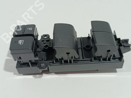Left front window switch TOYOTA YARIS (_P21_, _PA1_, _PH1_) 1.5 Hybrid (MXPH10, MXPH11) | BP24945089I27