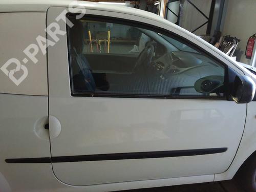 Dør høyre foran RENAULT TWINGO II (CN0_) 1.5 dCi 90 (86 hp) 6796219