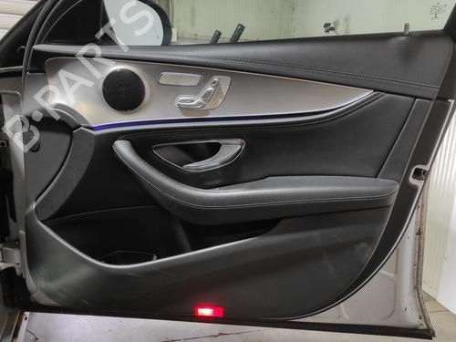 Front right panel MERCEDES-BENZ E-CLASS (W213) E 220 d 4-matic (213.005) A2137208607 | A21372086079H15
