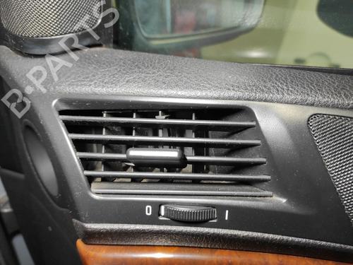 air-vent-bmw-5-e39-1995-1996-1997-1998-1999-2000-2001-2002-2003-36340476 main image