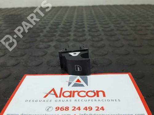 Interrupteur de vitre avant droite VW GOLF VI (5K1) 2.0 TDI (110 hp) 2730098