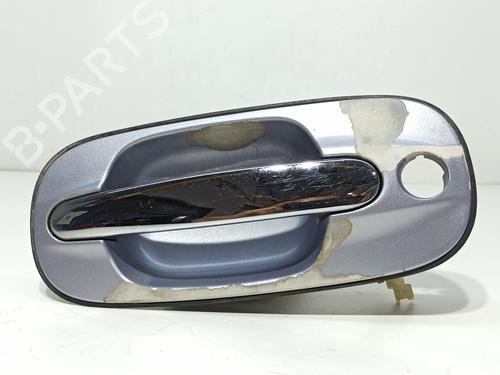 Front right exterior door handle HYUNDAI TRAJET (FO) 2.0 CRDi | BP18021517C129