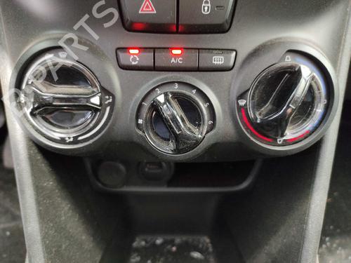 Climate control PEUGEOT 2008 I (CU_) 1.2 PureTech 82 | BP10221976I5