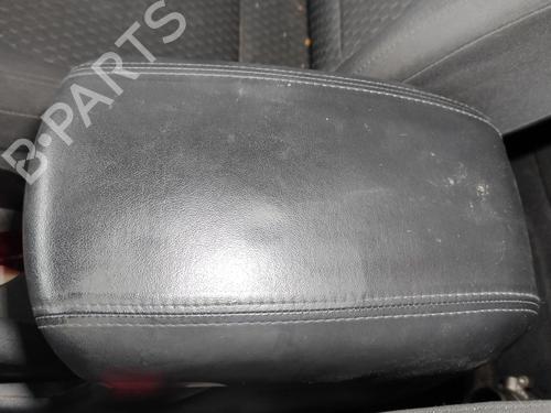 armrest-center-console-hyundai-ix35-lm-el-elh-17-crdi-2009-2010-2011-2012-2013-2014-2015-2016-16438221 main image