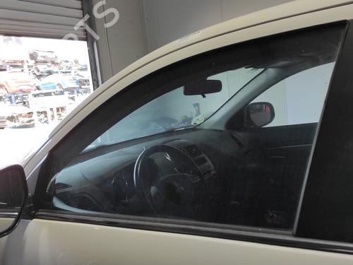 front-left-door-window-mitsubishi-asx-ga_w_-2009-27602390 main image