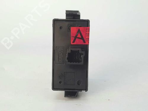 Warning switch DACIA SANDERO II 1.0 SCe 75 (B8JC, B8JD) | BP8681511I22 