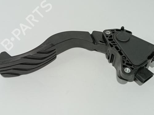 Pedal DACIA SANDERO III 1.0 TCe 100 ECO-G (101 hp) 13300774