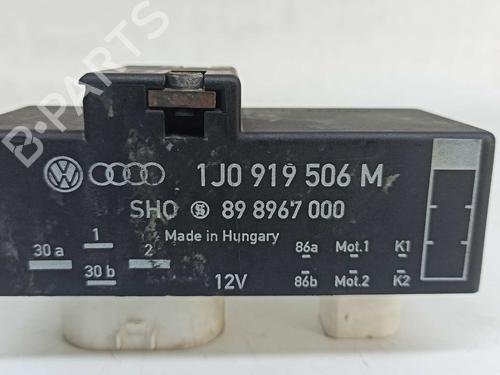 Elektronisk modul VW POLO (9N_, 9A_) 1.4 16V (75 hp) 14538319
