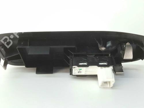 Right front window switch PEUGEOT 208 I (CA_, CC_) 1.5 BlueHDI 100 | BP11529011I26