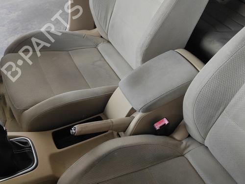 armrest-center-console-vw-golf-v-1k1-2003-2004-2005-2006-2007-2008-2009-2010-37667451 main image