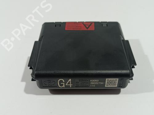 Used Electronic module TOYOTA YARIS (_P21_, _PA1_, _PH1_) 1.5 Hybrid (MXPH10, MXPH11) (116 hp) 31031362