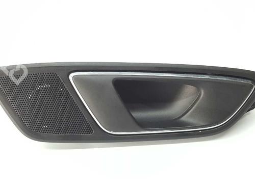 Høyre bak invendig håndtak SEAT LEON (5F1) 1.6 TDI (105 hp) 3291690