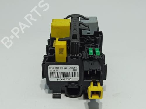Fuse box PEUGEOT 308 II (LB_, LP_, LW_, LH_, L3_) 1.6 HDi 100 | BP12100137E1 