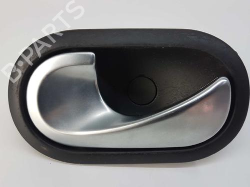 Used Front left interior door handle RENAULT GRAND SCÉNIC II (JM0/1_) 1.9 dCi (JM0G, JM12, JM1G, JM2C) (120 hp) 6128402