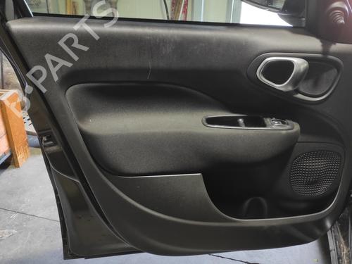 left-front-door-panel-fiat-500l-351_-352_-2012-16662634 main image