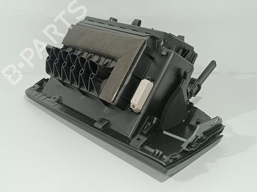 Glove box BMW X2 (F39) sDrive 18 i | BP16662574C95
