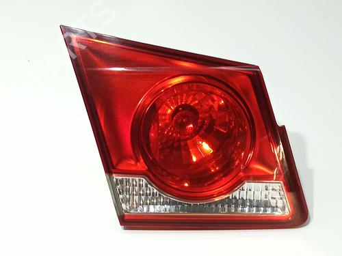 Used Left taillight CHEVROLET CRUZE (J300) [2009-2026]  32155374