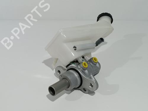 Used Brake master cylinder MERCEDES-BENZ B-CLASS Sports Tourer (W246, W242) B 200 CDI / d (246.208) (136 hp) 18733504