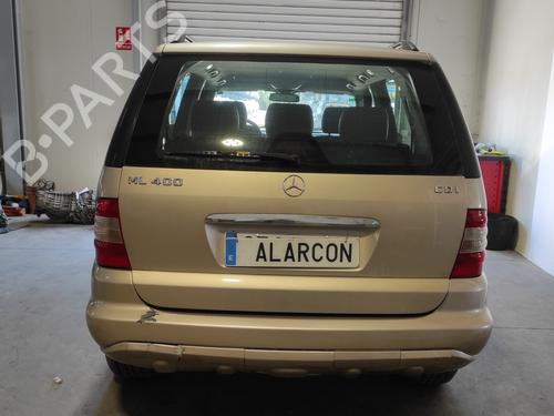 Venstre bak utvendig håndtak MERCEDES-BENZ M-CLASS (W163) ML 400 CDI (163.128) | BP25435614C130