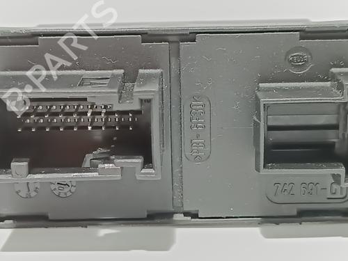 Lights ECU LAND ROVER RANGE ROVER III (L322) 4.4 D 4x4 | BP11747690M55