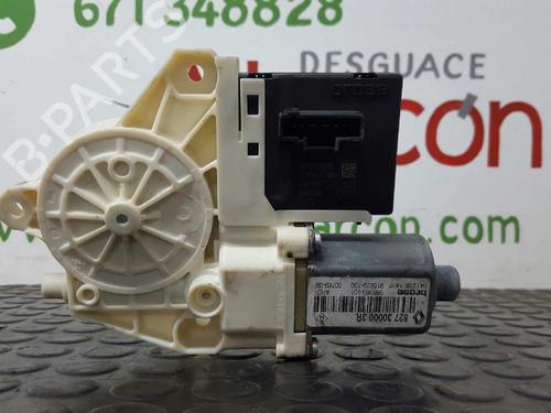 Rudehejsemotor bagstkærm højre RENAULT MEGANE III Hatchback (BZ0/1_, B3_) 1.9 dCi (BZ0N, BZ0J) | BP2757958E22