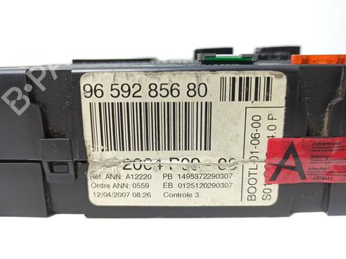 Fuse box CITROËN C4 I (LC_) 2.0 HDi | BP34378430E1  - Image 5