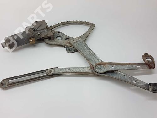 Front left window mechanism MERCEDES-BENZ C-CLASS (W202) C 250 D (202.125) 0130821638 | 193027100